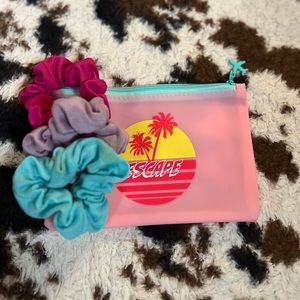 Ipsy bag with scrunchies!!